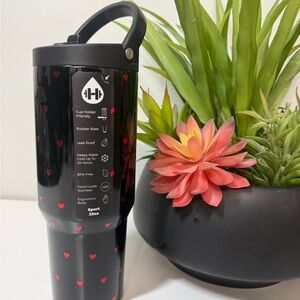 HydroJug Queen of Hearts 32 oz Sport - Limited Edition – NEW